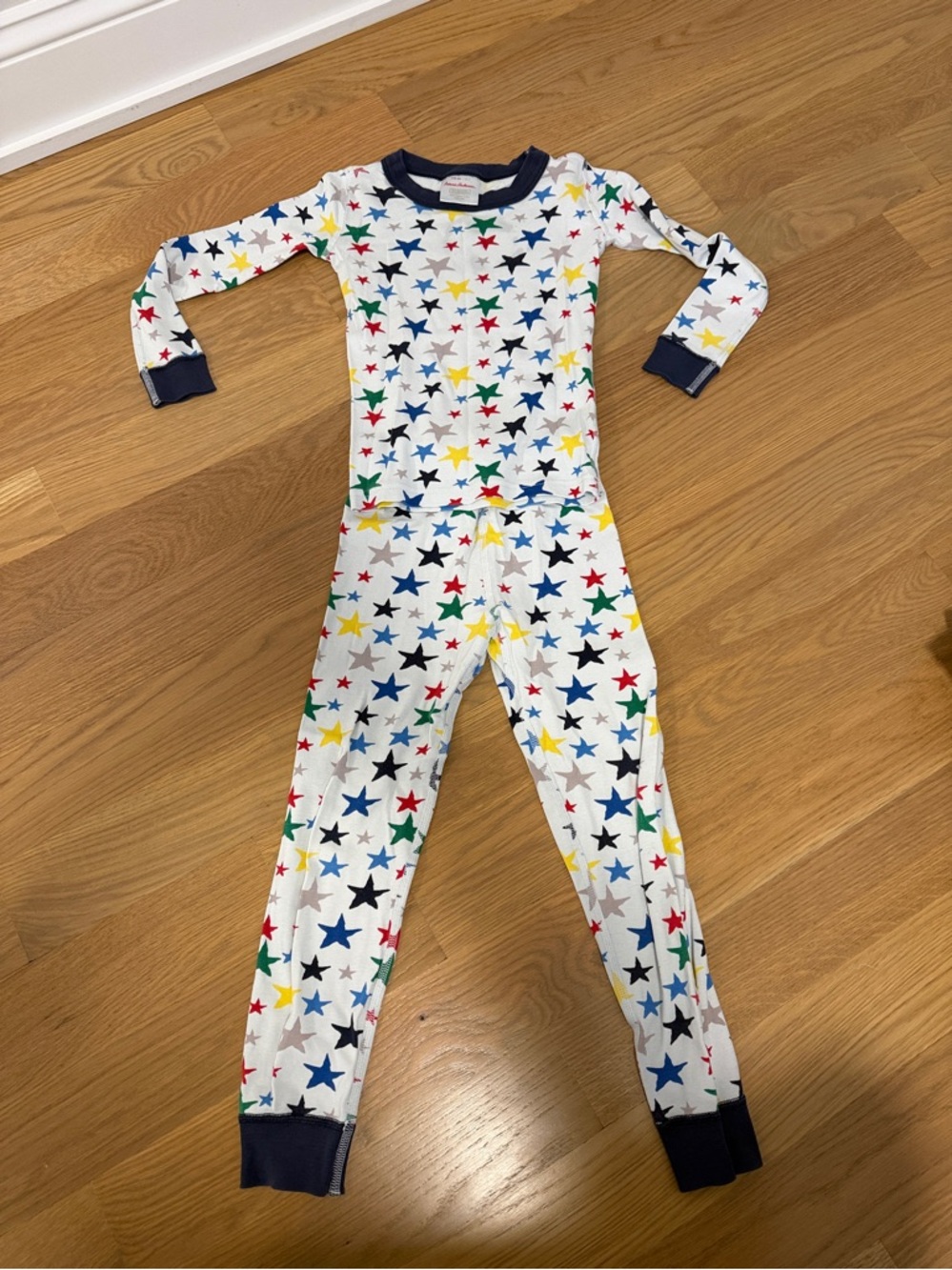 Hanna Andersson White Star-Print Kids Pajama Set with Navy Trim